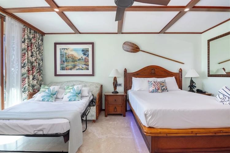Premium Double Suite with partial ocean view
