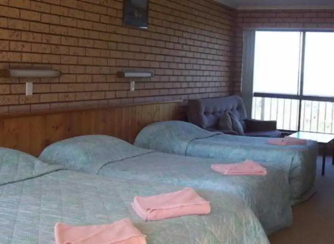 Econo Lodge Bayview