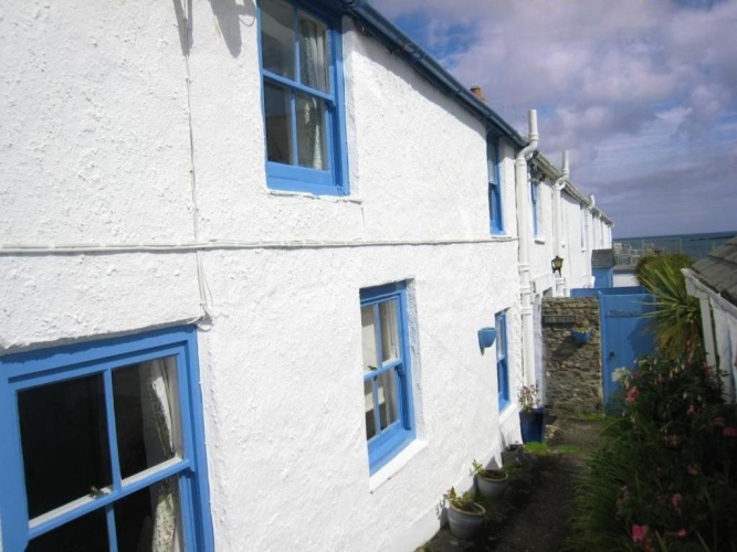 2 Bedrooms Cottage