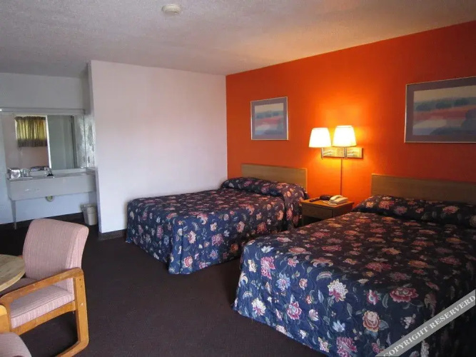 Topeka Plaza Inn