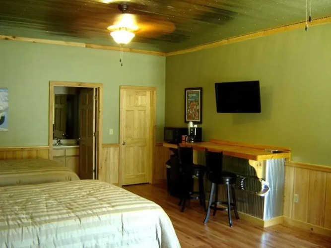 Bluestown Inn