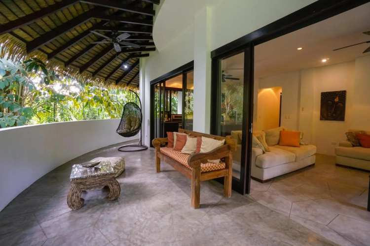 Makara Mono Suite / 2nd Floor