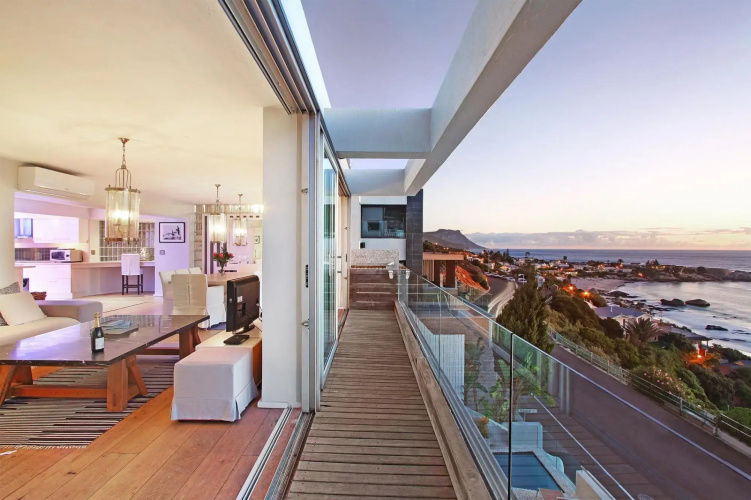 White Cliffs Penthouse - Clifton