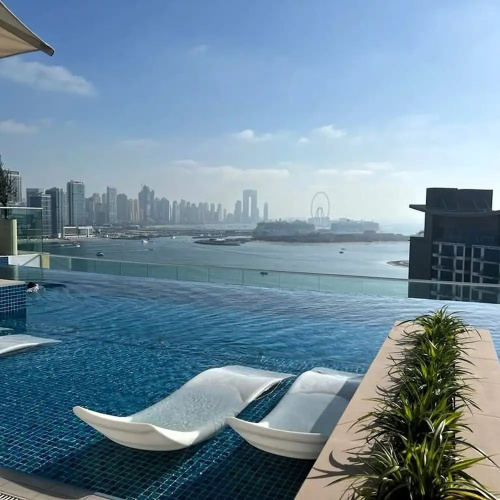 Chic Palm Studio With Infinity Pool
