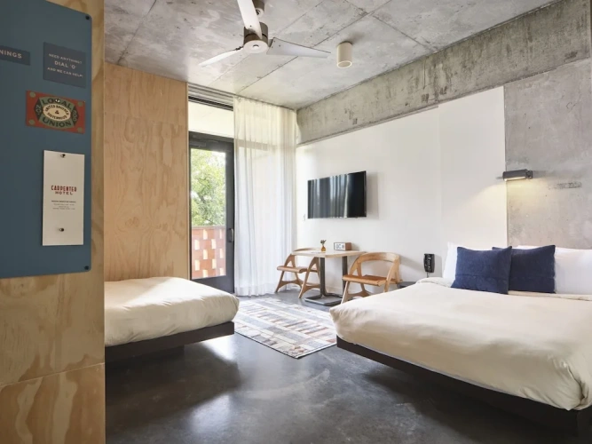 Standard Quadruple room with balcony