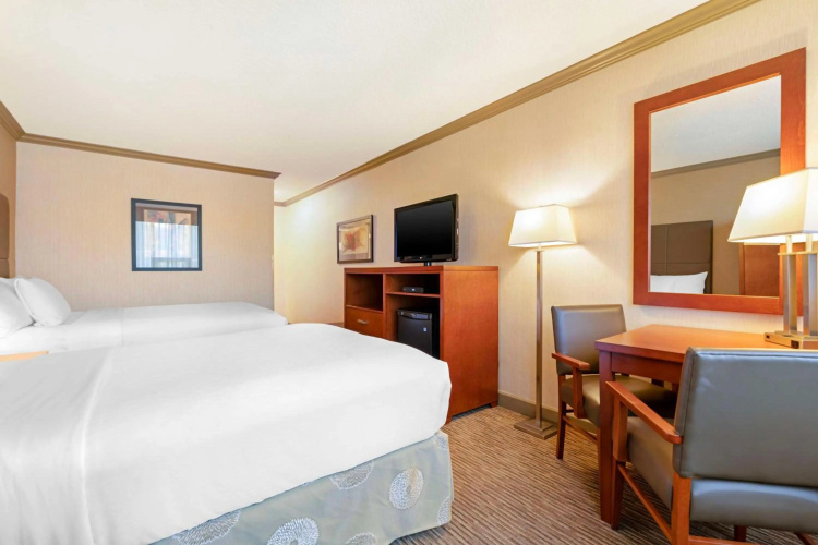 Best Western Plus Barclay Hotel photo 6