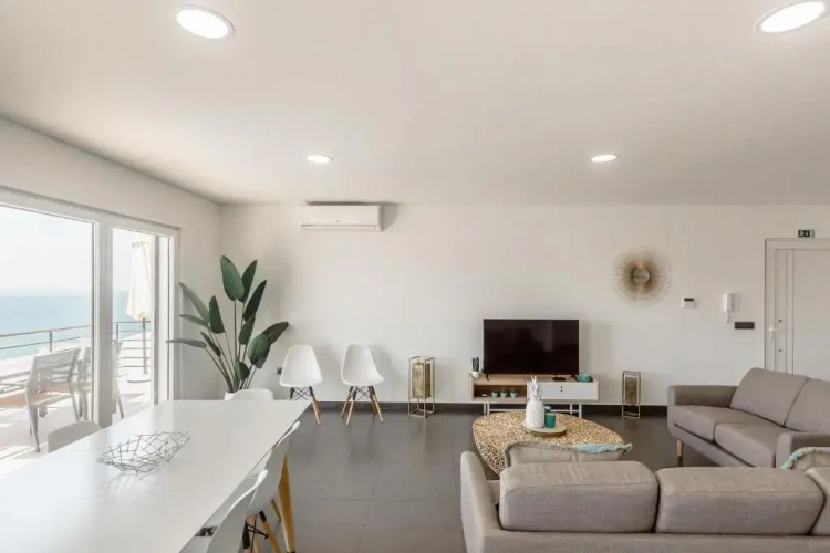 Silver Villa