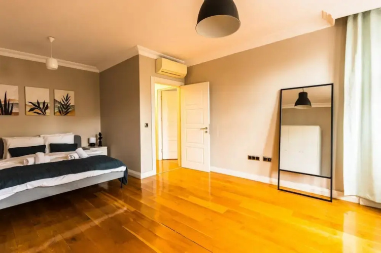 Exceptional Flat With Galata Tower View in Beyoglu