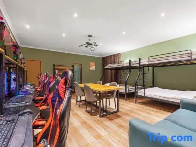 Standard Quintuple room