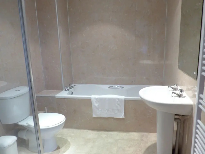 Apartment B2