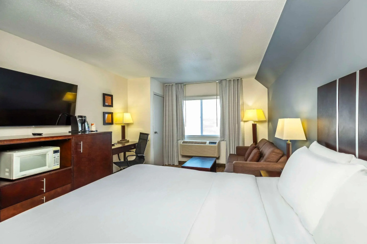 Comfort Inn And Suites