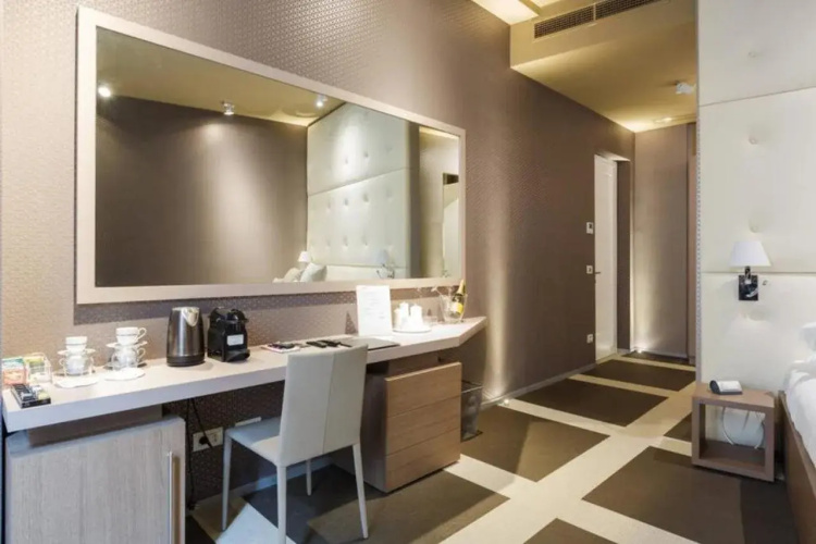 Private Luxury Suite