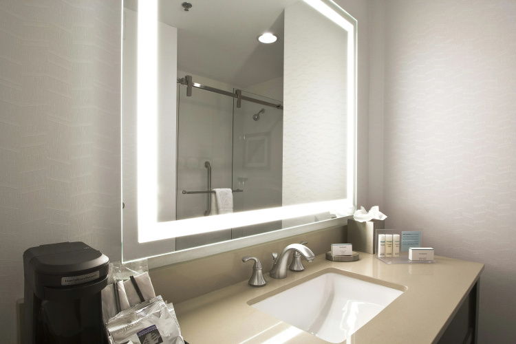 Hampton Inn & Suites Columbus/University Area photo 10