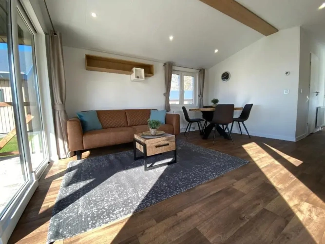 2 Bedrooms Chalet