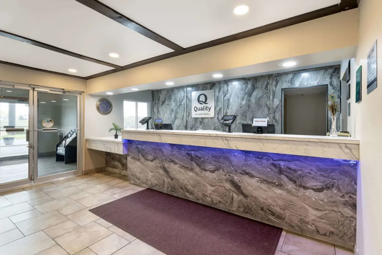 Quality Inn Newton at I-80