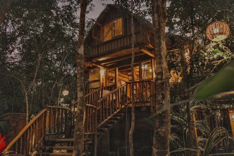 Standard room with balcony