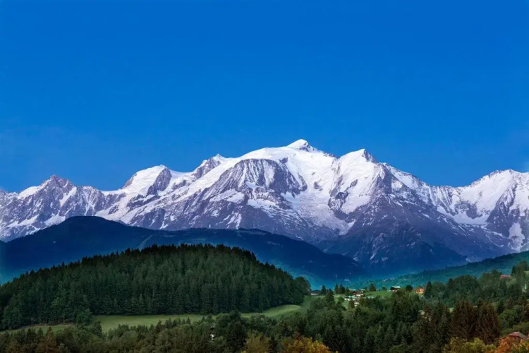 Les Roches Sweet Hotel & Spa
