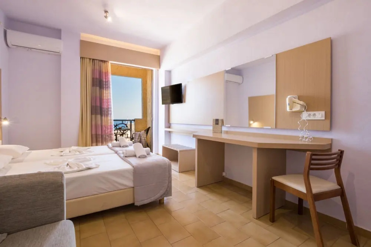 Atlantis Hotel