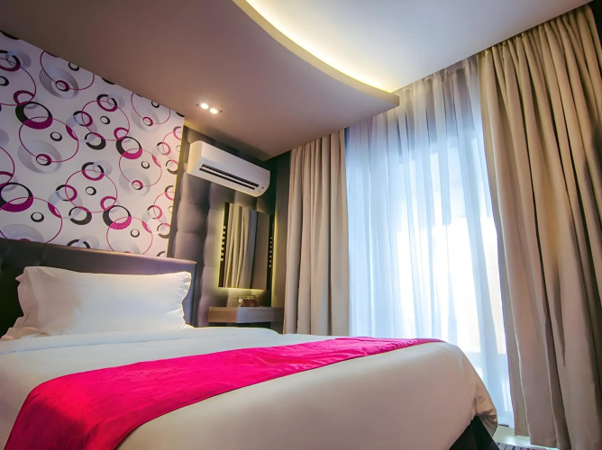 Eloisa Royal Suites