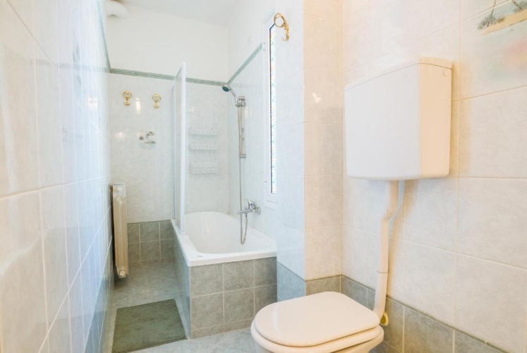 2 Bedrooms Double Apartment