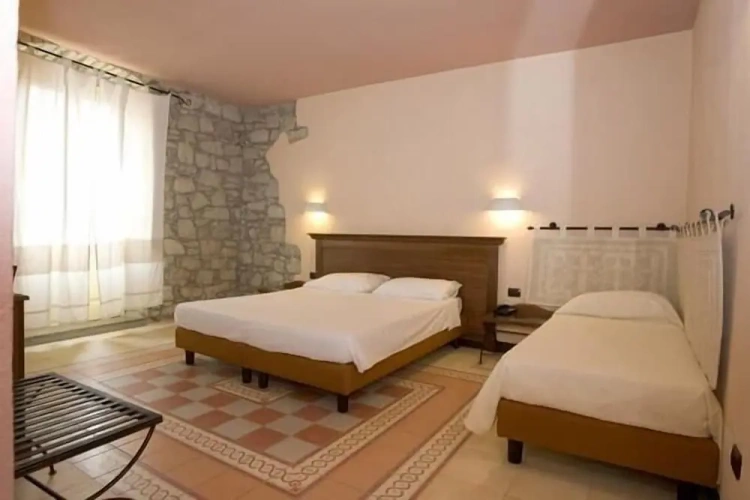 Classic Triple room