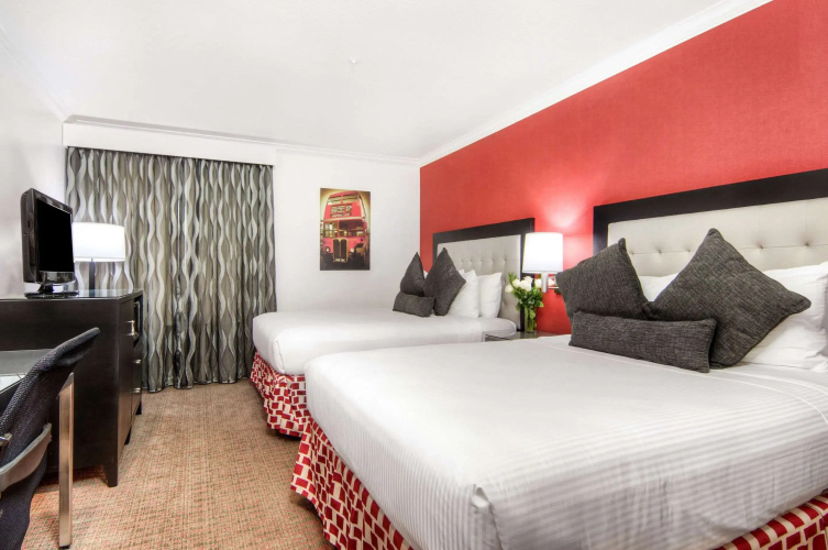 Aggie Inn, an Ascend Collection Hotel