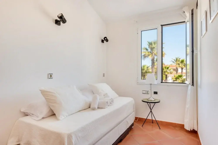 Villa Blanc, 3