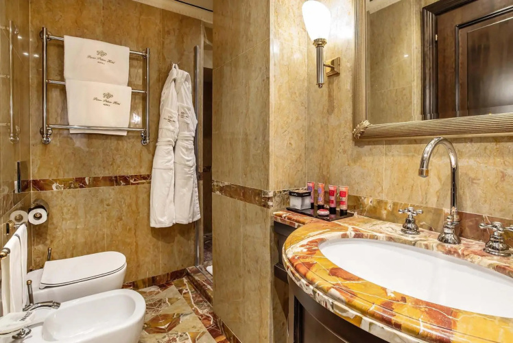 River Palace Hotel photo 13