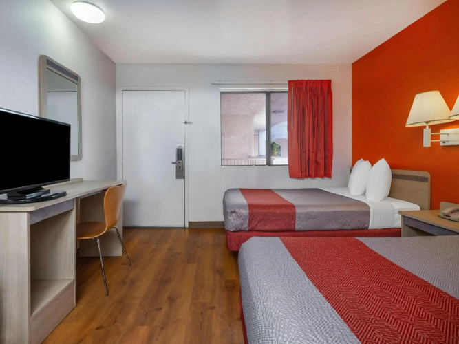 Motel 6 Oceanside, CA