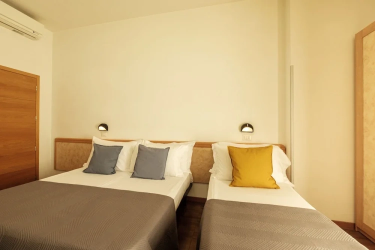 Standard Triple room with balcony