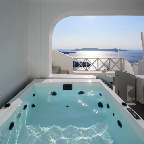 Deluxe Suite with balcony and with mountain view