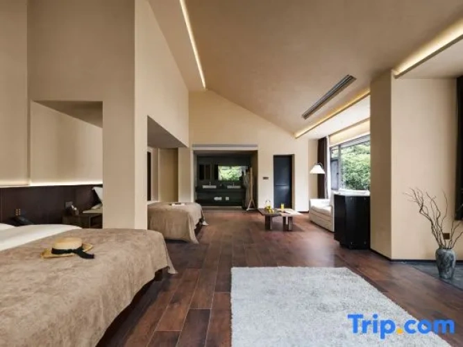 2 Bedrooms Suite
