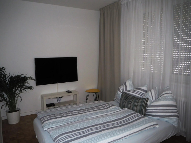 Anastacia Premium Apartment FREE Parking & Self Check-in