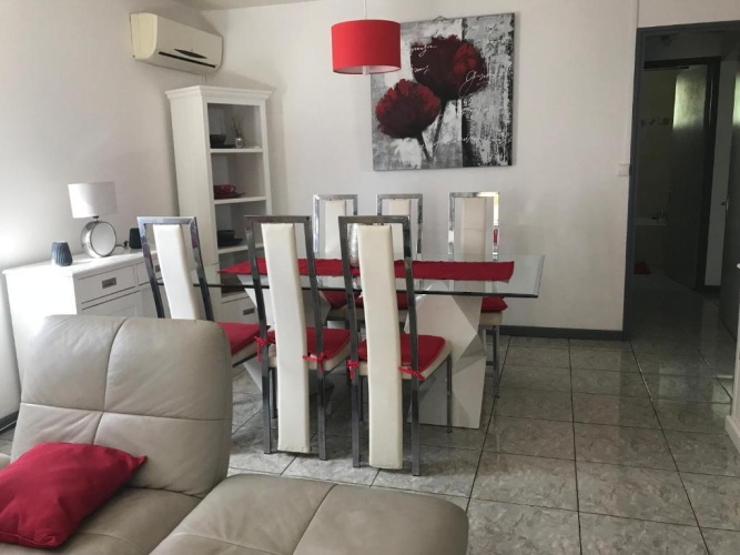 3 Bedrooms Cottage