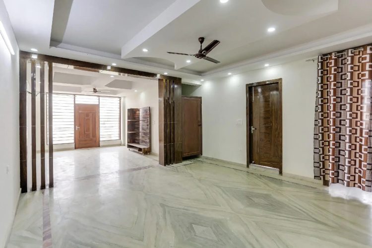 OYO 76178 Premium Stays