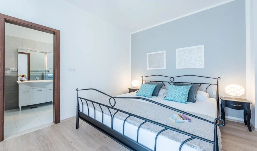 4 Bedrooms Deluxe room with sea view
