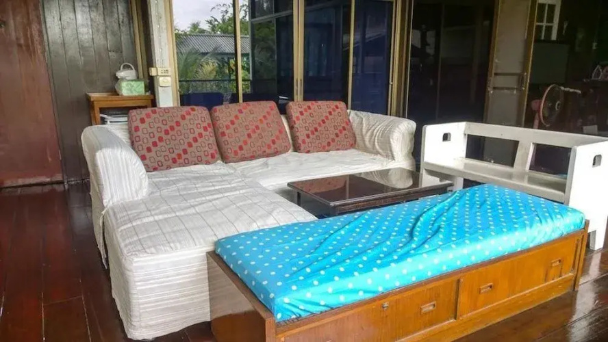 Cast Away  Homestay