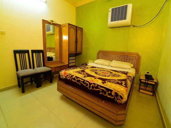 Hotel Ashlesh