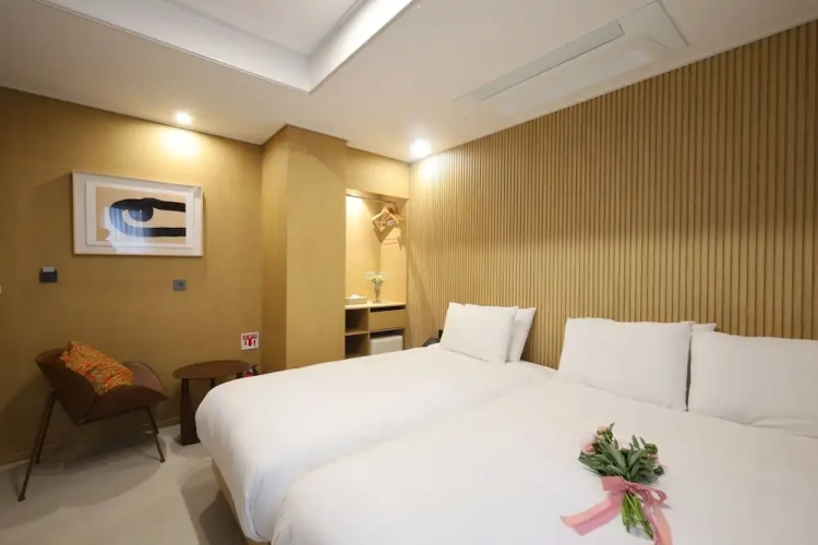 Standard Twin Family room