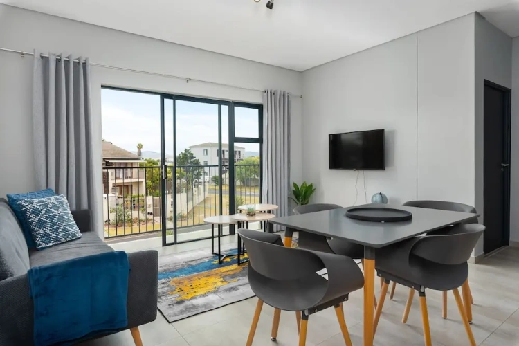 Classic Apartment with balcony