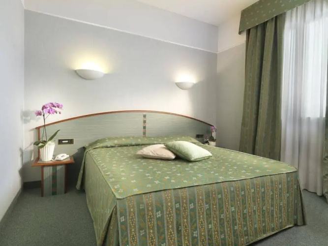 Piramidi Hotel