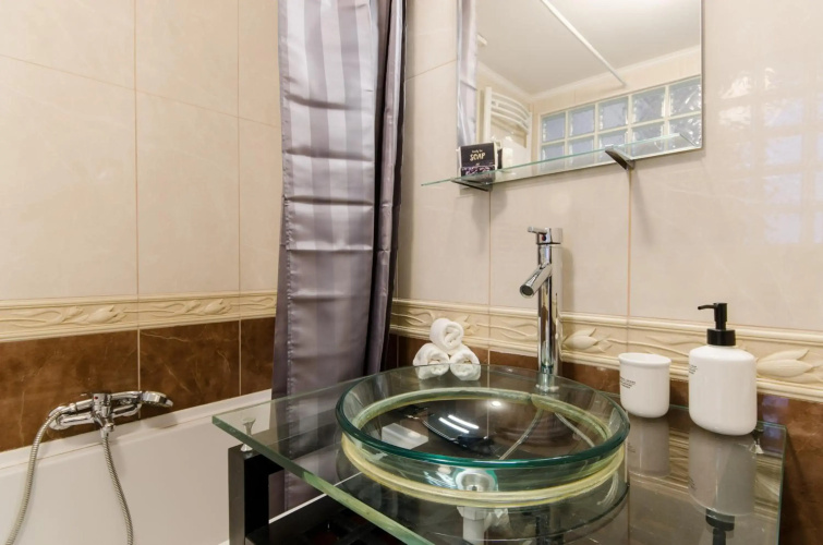 I30 Studio Apartment In Central Location.