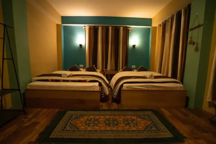 Deluxe Quadruple room