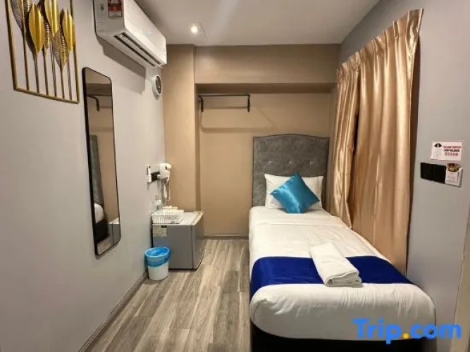 Deluxe Single room