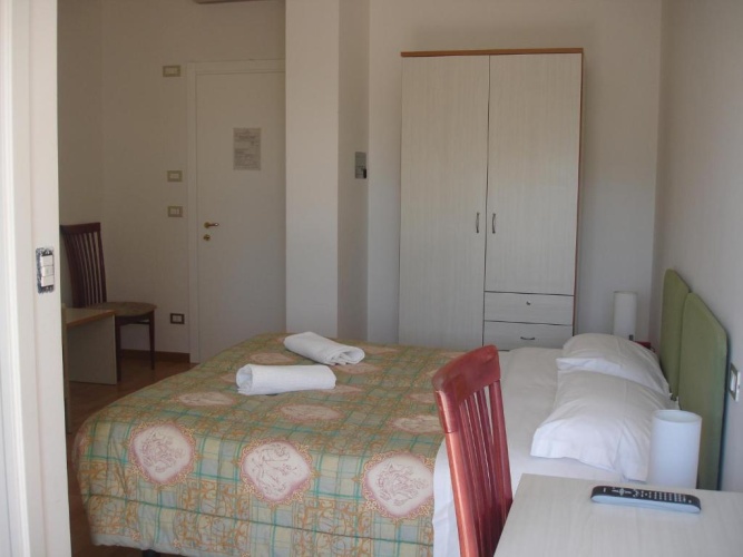 Standard Triple room with balcony
