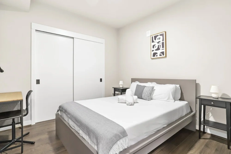 2 Bedrooms Comfort Apartment with balcony and with city view