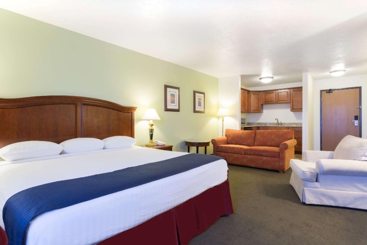 Double Suite