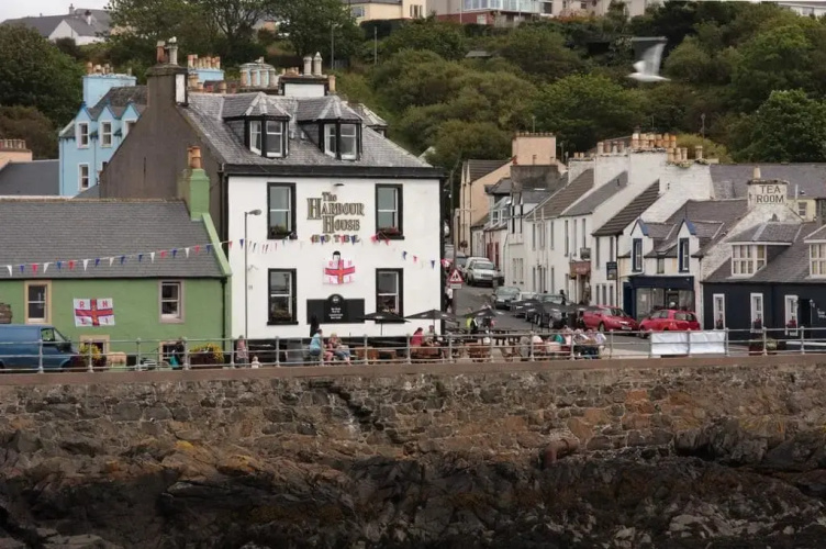 The Harbour House Hotel