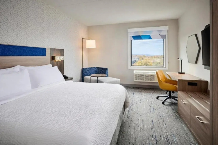 Holiday Inn Express Hamilton Upper James by IHG