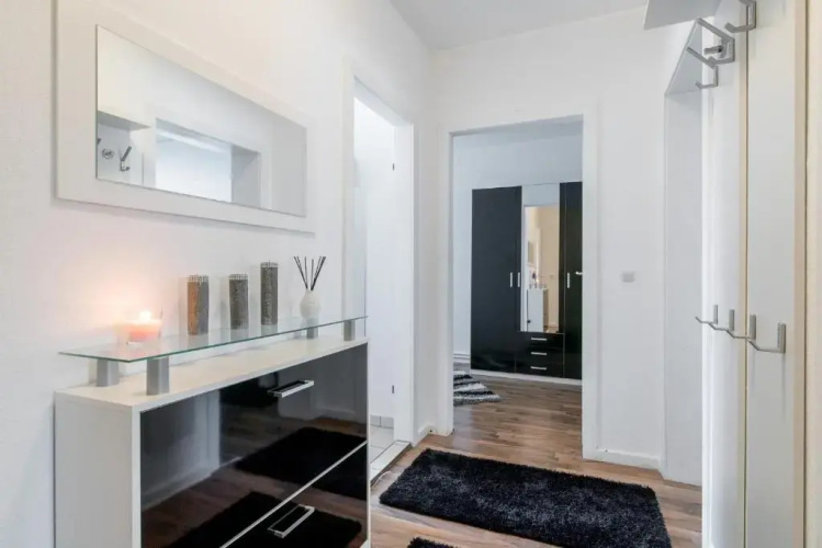 Id 5502 - Private Apartment